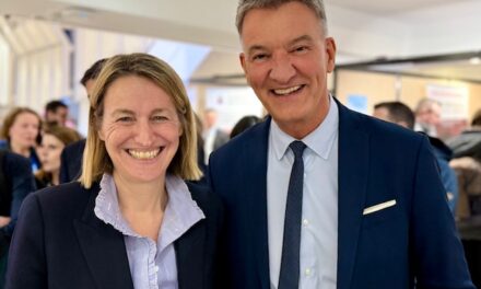 Agnès Panosyan-Bouvet, Ministre du Travail, “star” du Palais des Festivals
